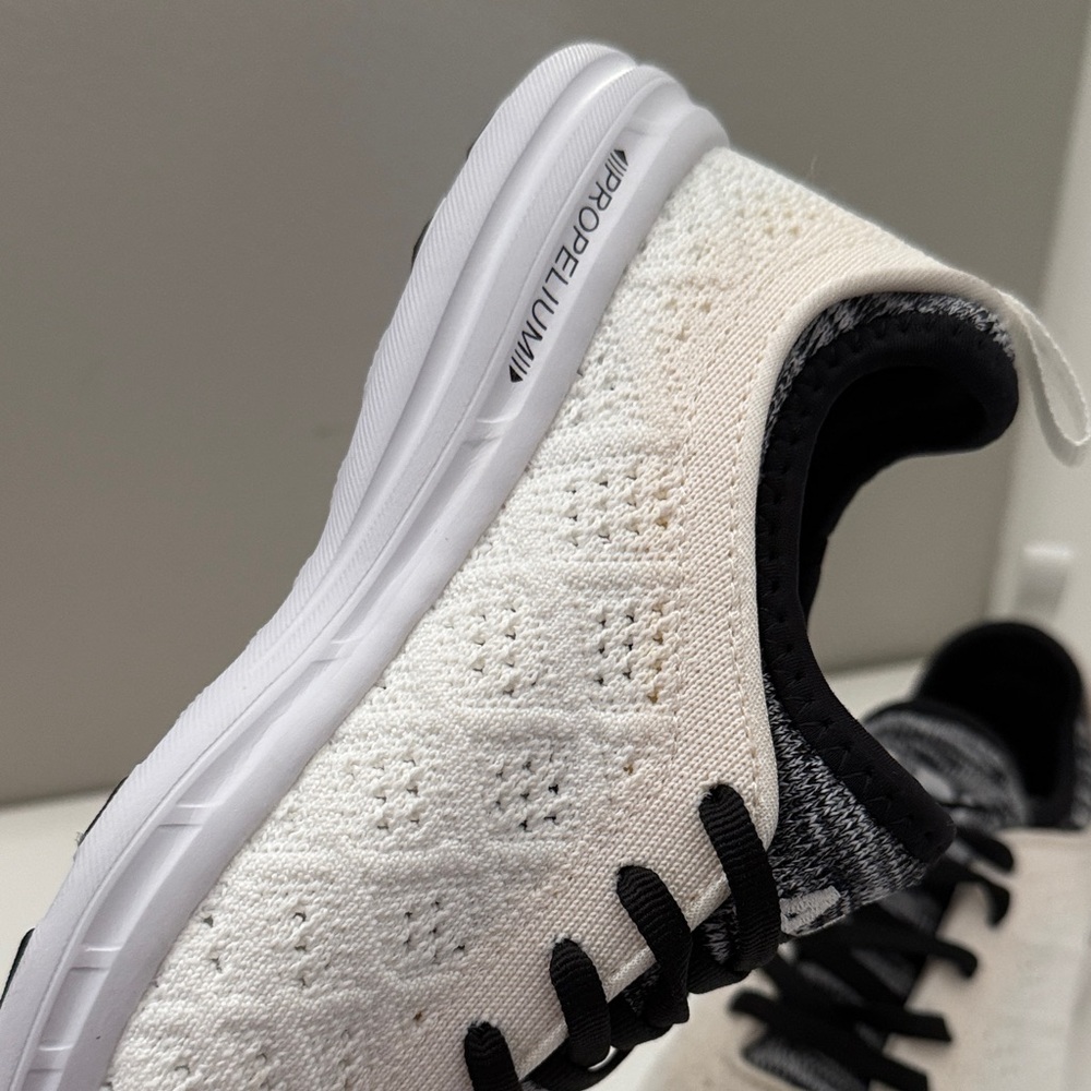 APL Off-White and Black Athletic Shoes - Picture 5 of 8